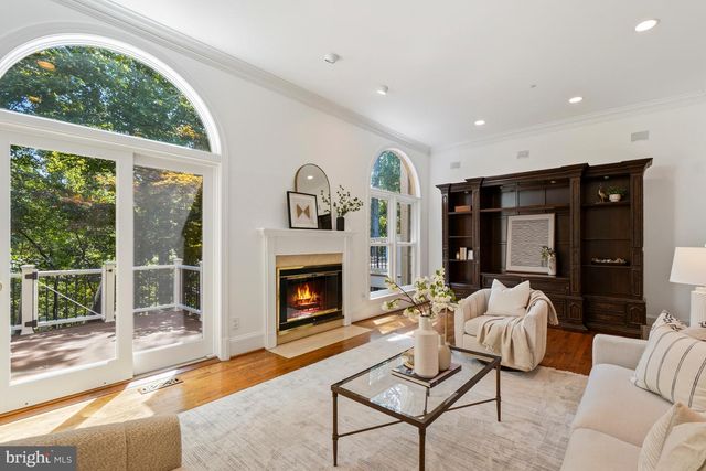11123 POTOMAC CREST DR, Potomac, MD 20854
