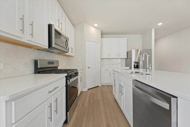 2229 Mustang Way, Seagoville, TX 75159