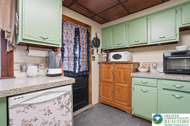 405 East Landis Street, Coopersburg Boro, PA 18036