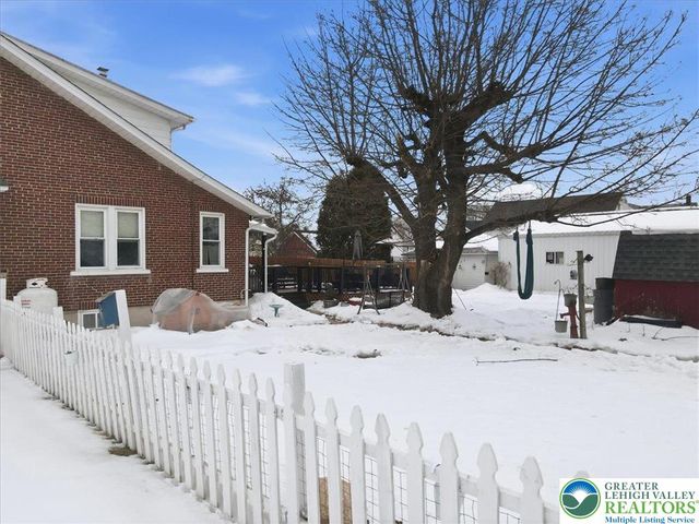 405 East Landis Street, Coopersburg Boro, PA 18036