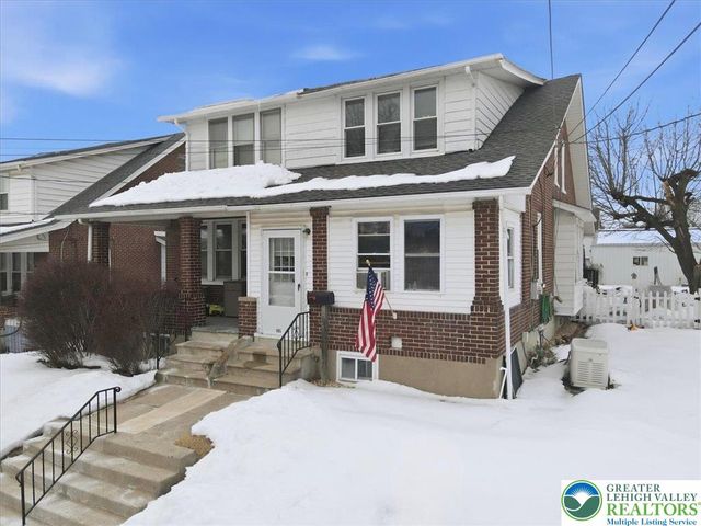 405 East Landis Street, Coopersburg Boro, PA 18036