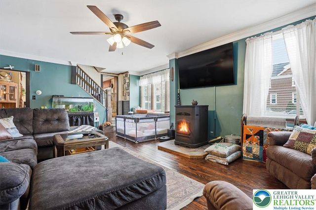 405 East Landis Street, Coopersburg Boro, PA 18036