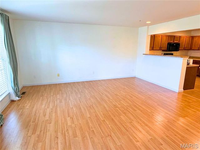 223 Countryshire Drive, Lake St Louis, MO 63367