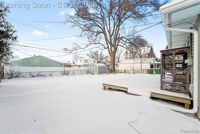 340 Woodlawn Avenue, Ypsilanti, MI 48198