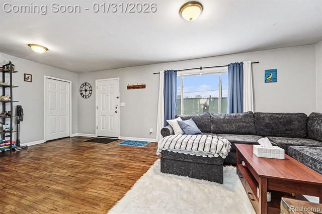 340 Woodlawn Avenue, Ypsilanti, MI 48198