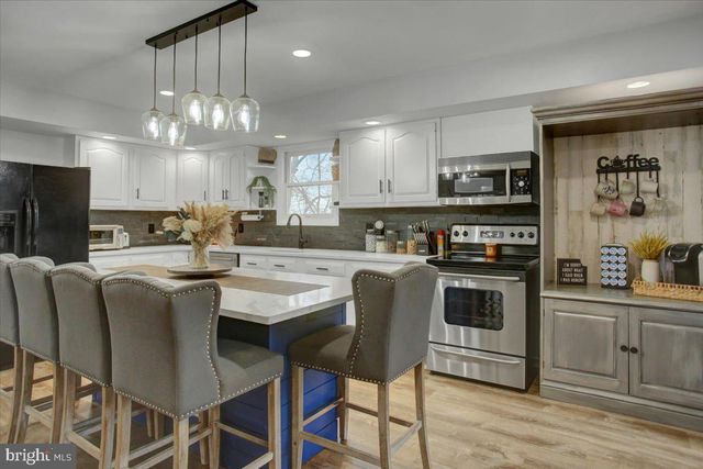 16726 BROADFORDING RD, Hagerstown, MD 21740