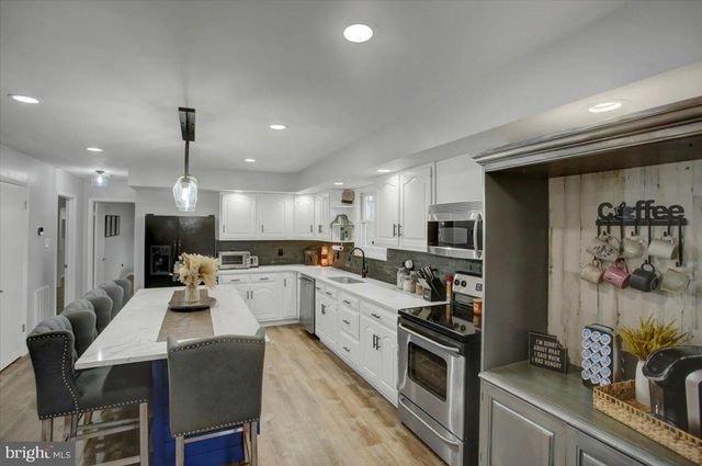 16726 BROADFORDING RD, Hagerstown, MD 21740