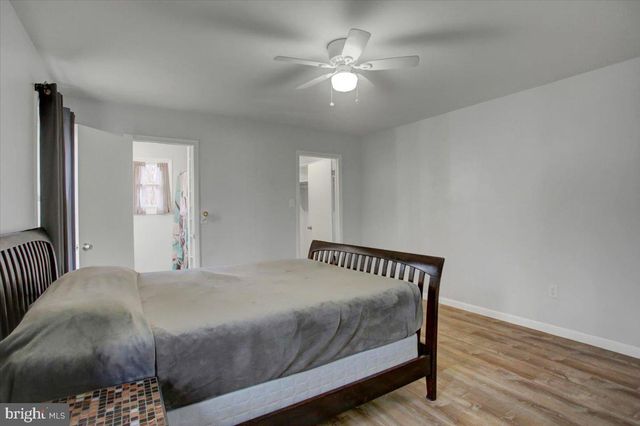 16726 BROADFORDING RD, Hagerstown, MD 21740