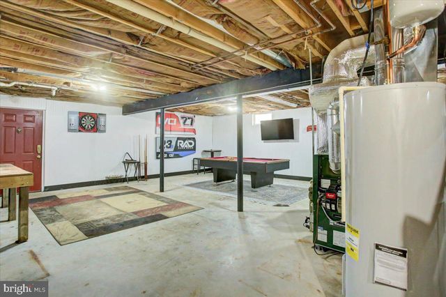 16726 BROADFORDING RD, Hagerstown, MD 21740