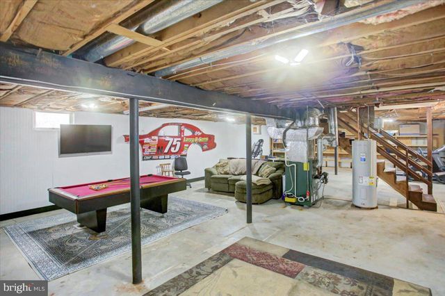 16726 BROADFORDING RD, Hagerstown, MD 21740