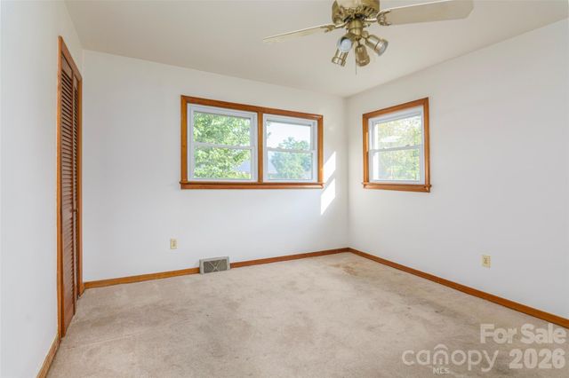 32 Kathy Drive, Waynesville, NC 28786