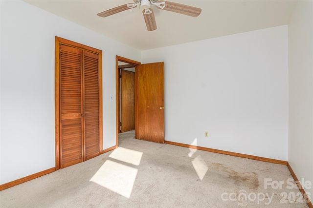 32 Kathy Drive, Waynesville, NC 28786