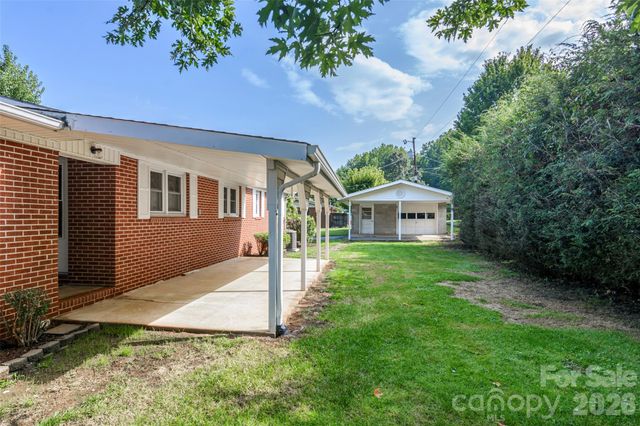 32 Kathy Drive, Waynesville, NC 28786