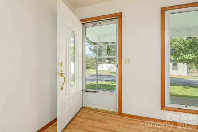 32 Kathy Drive, Waynesville, NC 28786