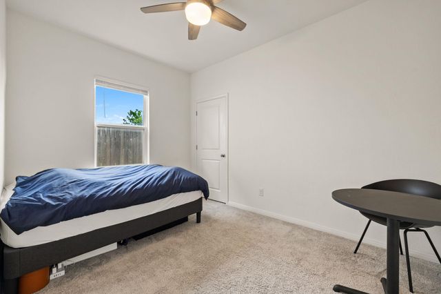 1006 Waterbuck CV, Hutto, TX 78634