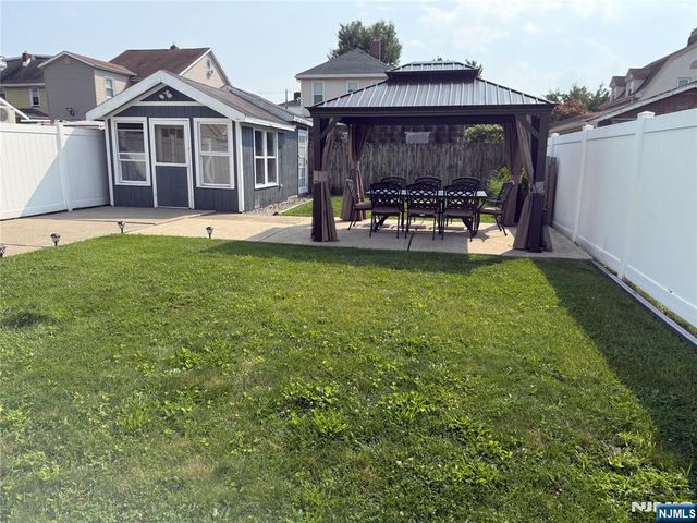 508 3rd Avenue 2, Lyndhurst, NJ 07071