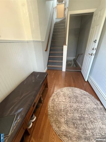 508 3rd Avenue 2, Lyndhurst, NJ 07071