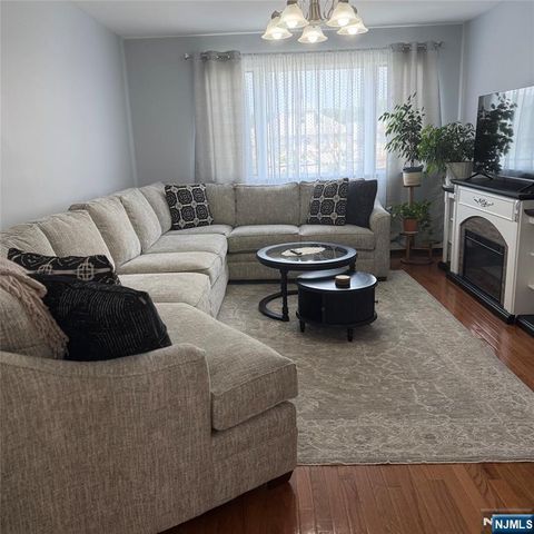 508 3rd Avenue 2, Lyndhurst, NJ 07071
