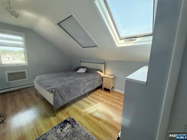 508 3rd Avenue 2, Lyndhurst, NJ 07071