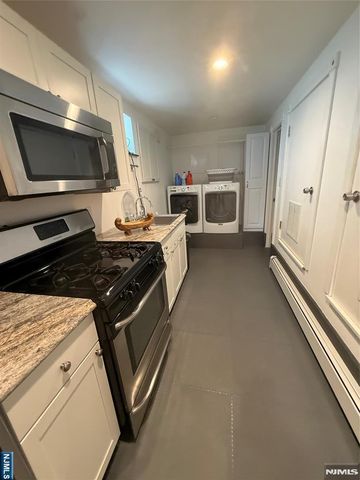 508 3rd Avenue 2, Lyndhurst, NJ 07071