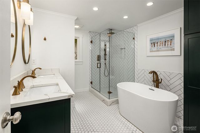 22613 78th Place W, Edmonds, WA 98026