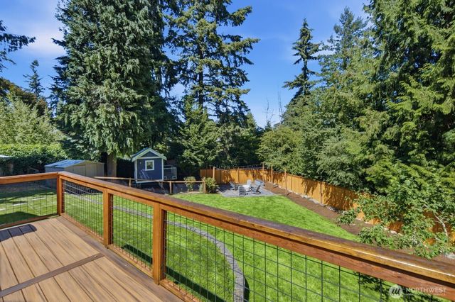 22613 78th Place W, Edmonds, WA 98026