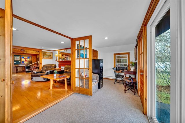 1 Bisson Ln, Merrimac, MA 01860