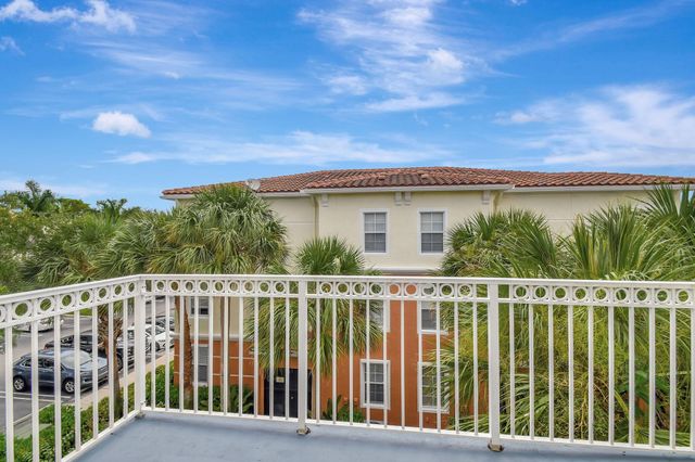 9873 Baywinds Drive 5302, West Palm Beach, FL 33411