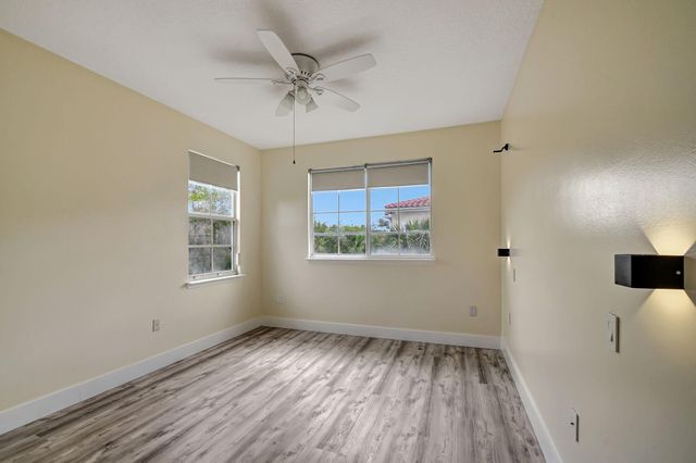 9873 Baywinds Drive 5302, West Palm Beach, FL 33411