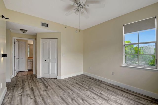 9873 Baywinds Drive 5302, West Palm Beach, FL 33411