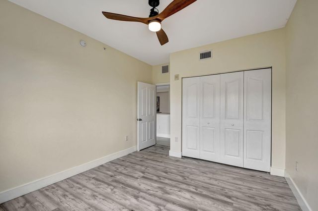 9873 Baywinds Drive 5302, West Palm Beach, FL 33411