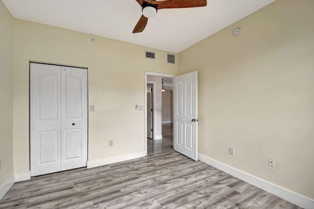 9873 Baywinds Drive 5302, West Palm Beach, FL 33411