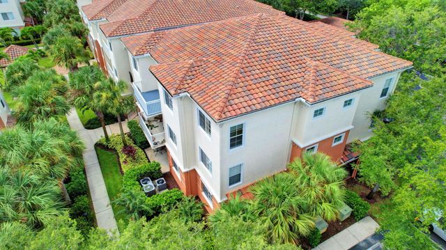9873 Baywinds Drive 5302, West Palm Beach, FL 33411