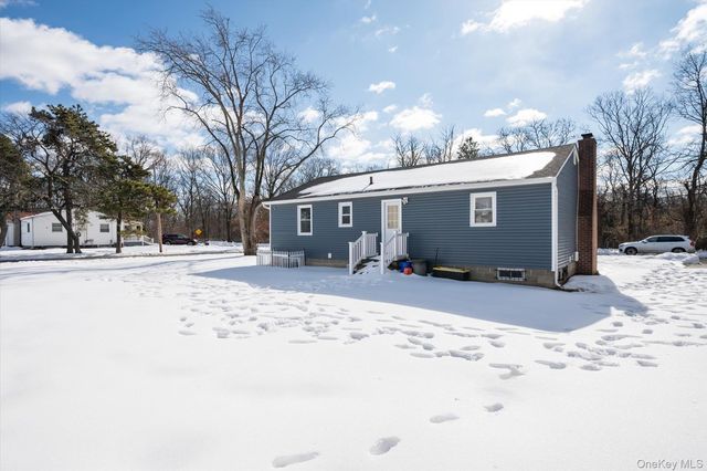 93 Garfield Boulevard, Farmingdale, NY 11735