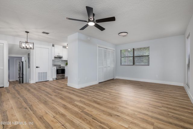 4320 SADDLEHORN Trail, Middleburg, FL 32068