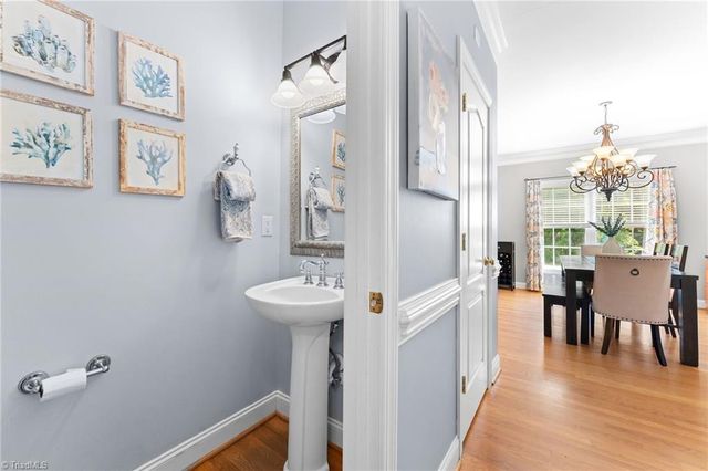 220 Lake Dale Court, Clemmons, NC 27012