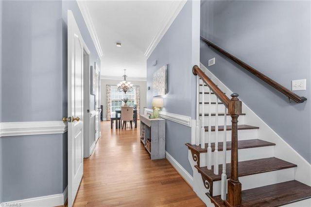220 Lake Dale Court, Clemmons, NC 27012