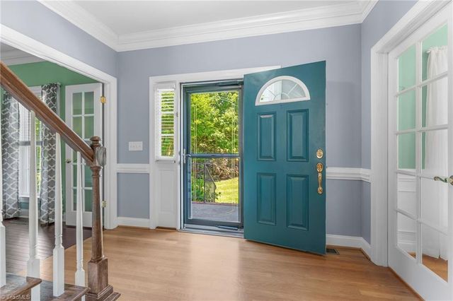 220 Lake Dale Court, Clemmons, NC 27012