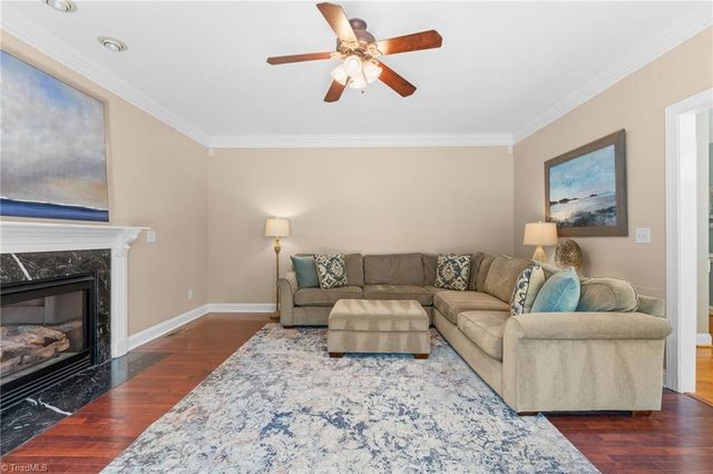 220 Lake Dale Court, Clemmons, NC 27012