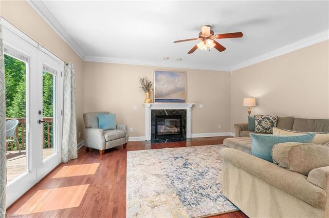 220 Lake Dale Court, Clemmons, NC 27012