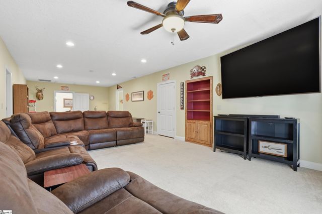 10 Andelusian Court, Pelzer, SC 29669