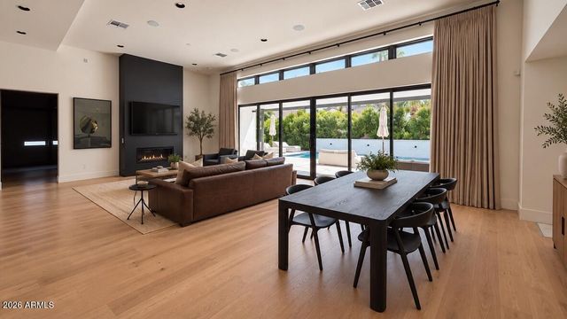 1539 W WAGON WHEEL Drive, Phoenix, AZ 85021
