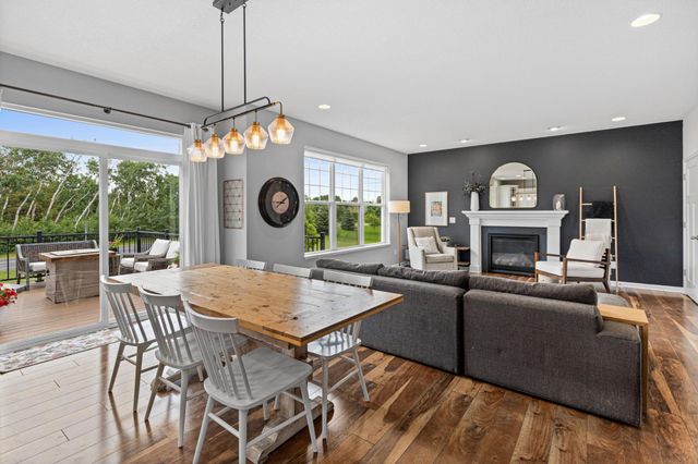 6554 102nd Avenue N, Brooklyn Park, MN 55445