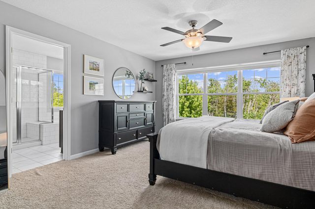 6554 102nd Avenue N, Brooklyn Park, MN 55445