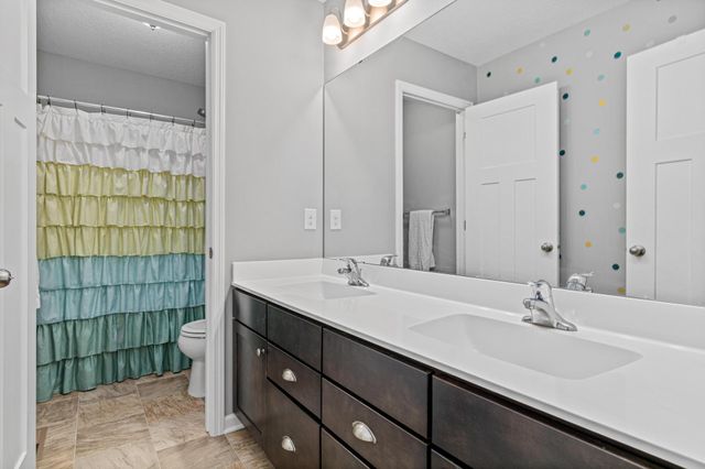 6554 102nd Avenue N, Brooklyn Park, MN 55445