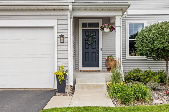 6554 102nd Avenue N, Brooklyn Park, MN 55445