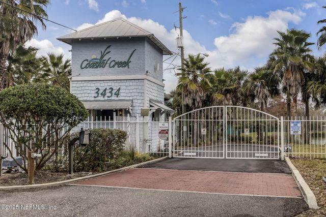 3434 BLANDING Boulevard, 214, Jacksonville, FL 32210