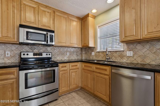 3434 BLANDING Boulevard, 214, Jacksonville, FL 32210