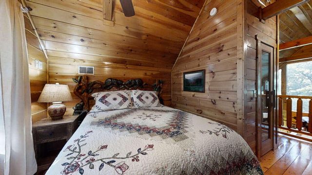 1840 Laurel Valley Way, Sevierville, TN 37862