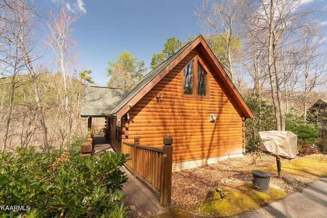 1840 Laurel Valley Way, Sevierville, TN 37862